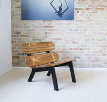 BlackEdition | Dansk designet loungestol i naturfarve med sortlakeret stel 